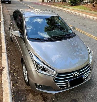 HYUNDAI HB20S 1.6 PREMIUM 16V FLEX 4P AUTOMÁTICO HYUNDAI HB20S 1.6 PREMIUM 16V FLEX 4P AUTOMÁTICO